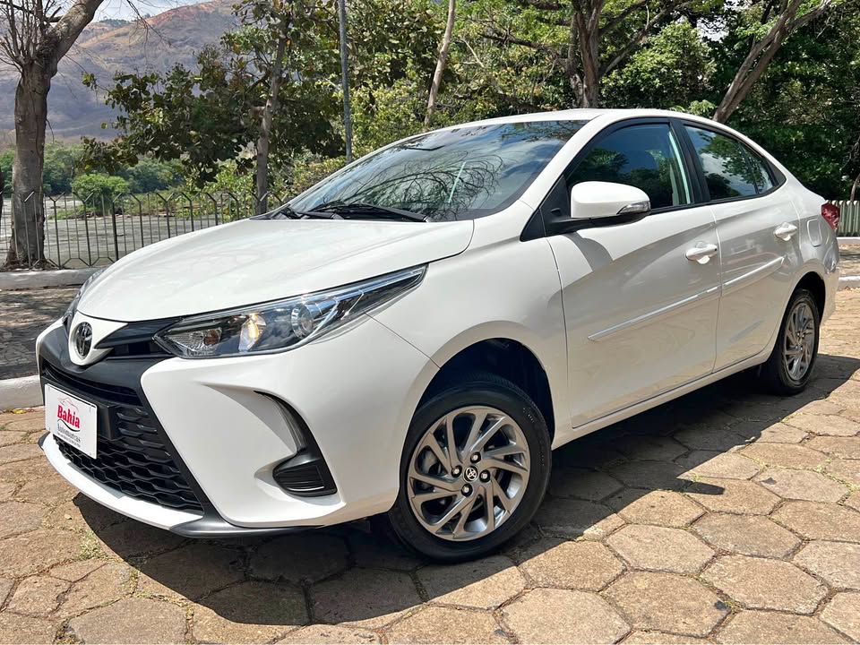 TOYOTA • Yaris 2024 • R$102.000 • 69 mil km