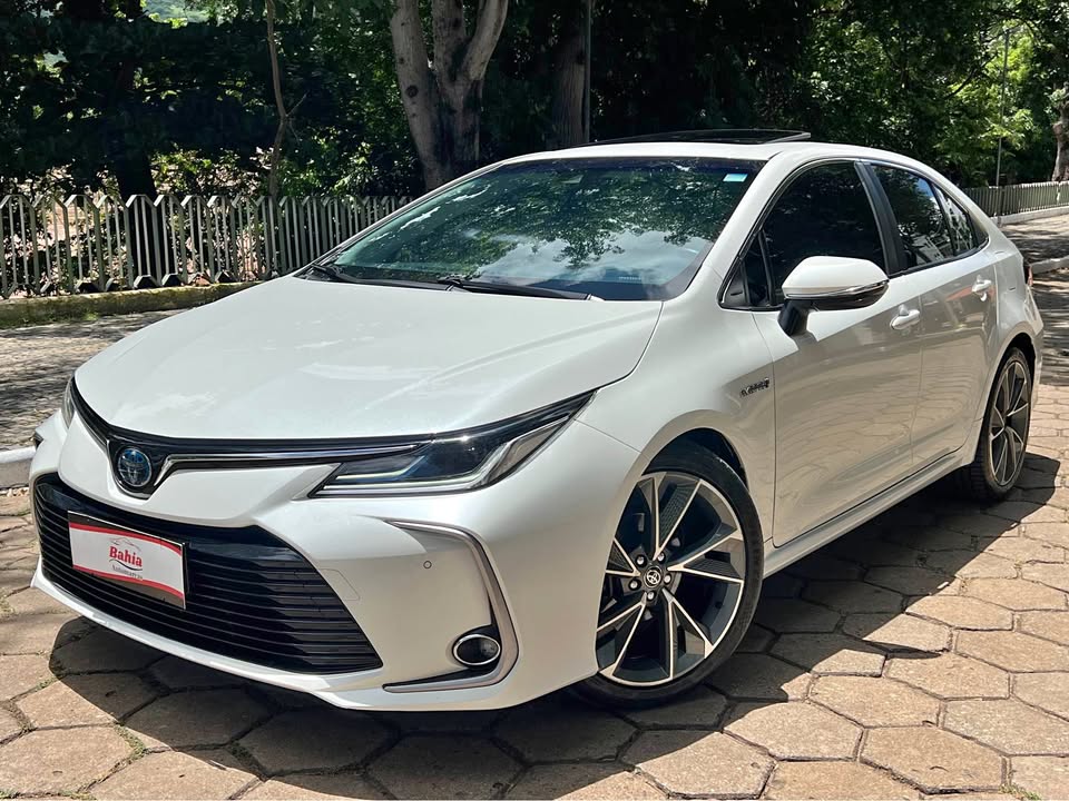 TOYOTA • Corolla 2023 • R$147.900 • 74 mil km