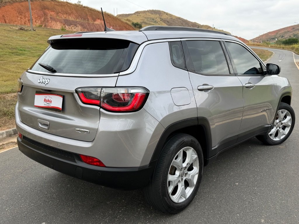 JEEP COMPASS LONGITUDE 2.0 4x2 Flex 16V Aut.