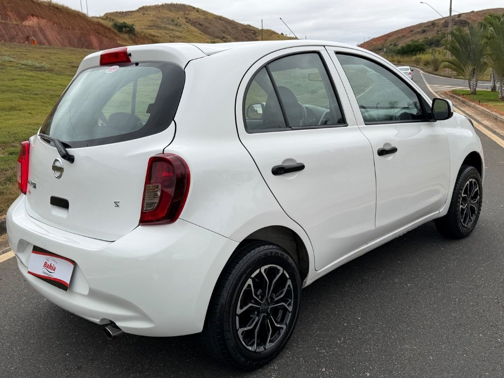Nissan MARCH S 1.0 12V Flex