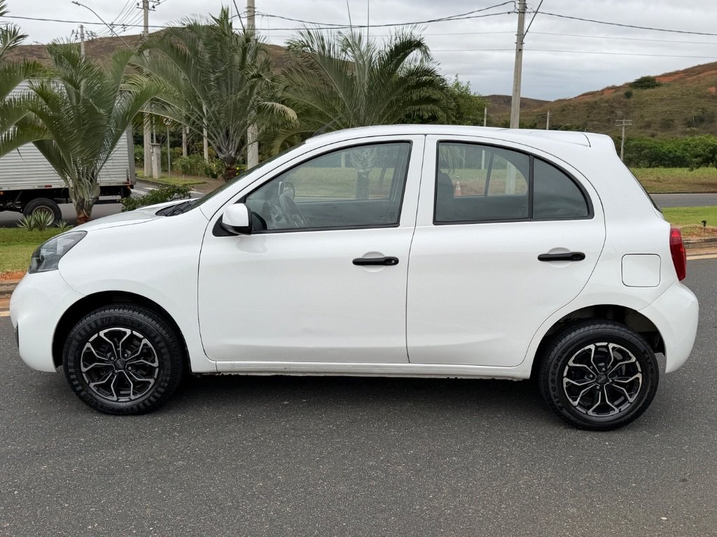 Nissan MARCH S 1.0 12V Flex