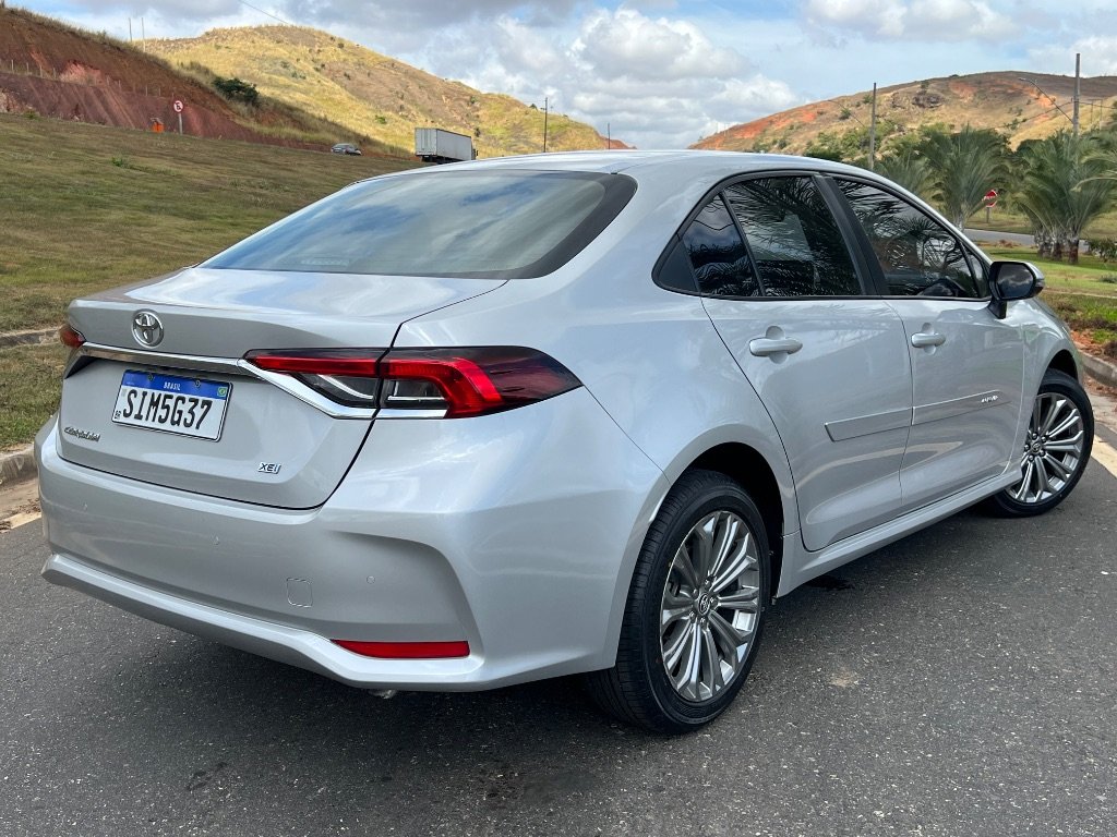 Toyota Corolla XEi 2.0 Flex 16V Aut.