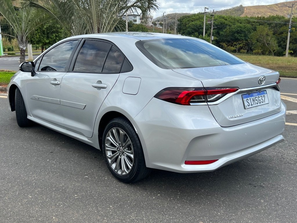 Toyota Corolla XEi 2.0 Flex 16V Aut.