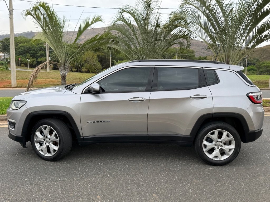 JEEP COMPASS LONGITUDE 2.0 4x2 Flex 16V Aut.