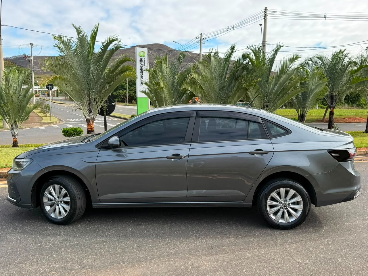VW - VOLKSWAGEN VIRTUS TSI 1.0 Flex 12V 4p Mec.