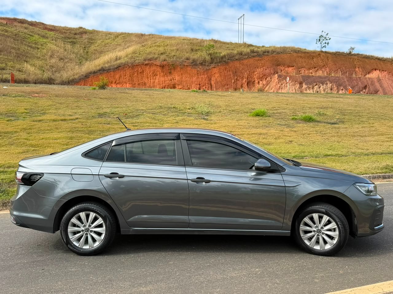 VW - VOLKSWAGEN VIRTUS TSI 1.0 Flex 12V 4p Mec.
